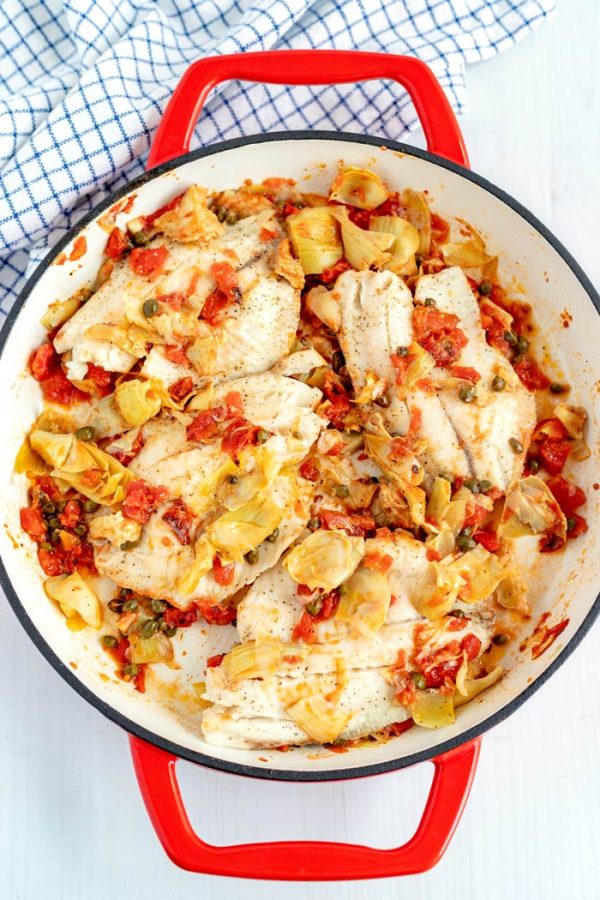 Overhead picture of the finished skillet tilapia. 