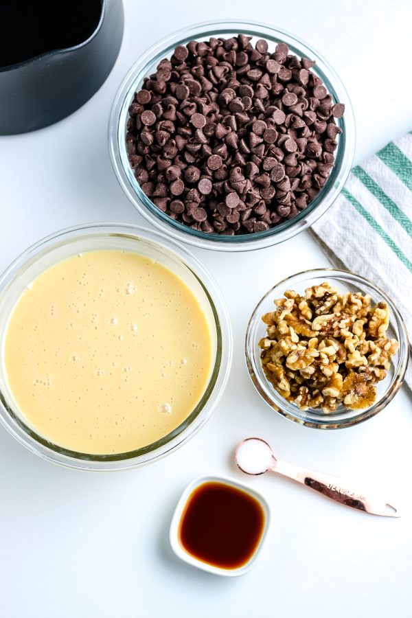 An overhead picture of the 5 ingredients needed to make this easy chocolate fudge recipe.