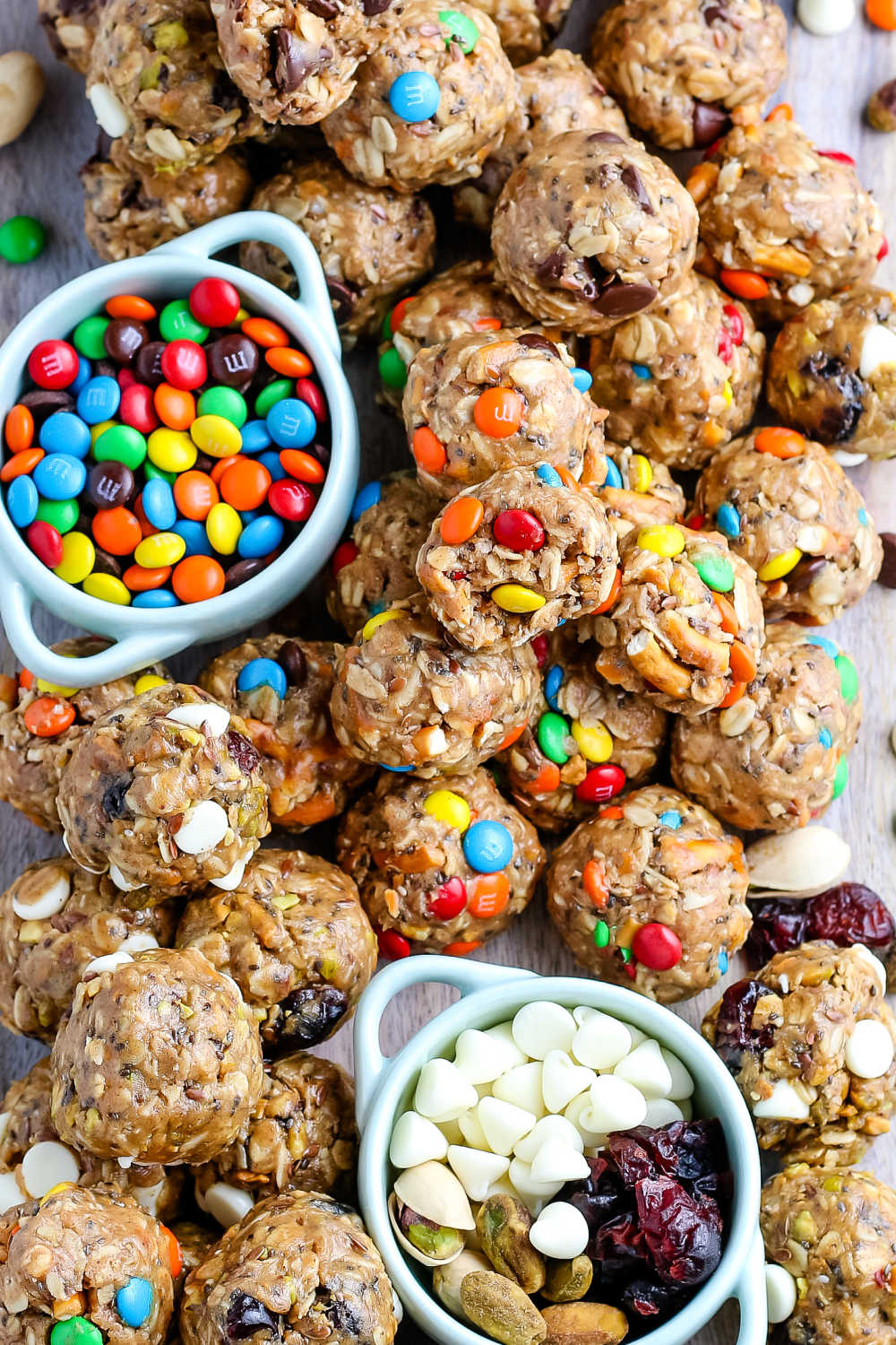An overhead picture of the finished Energy Balls.