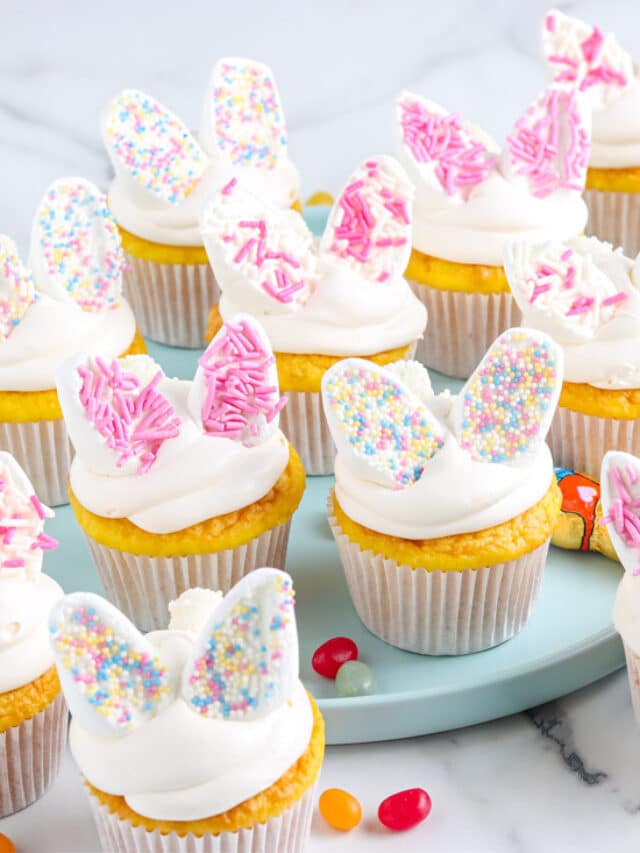 Easter Bunny Cupcakes – With Easy Marshmallow Ears!
