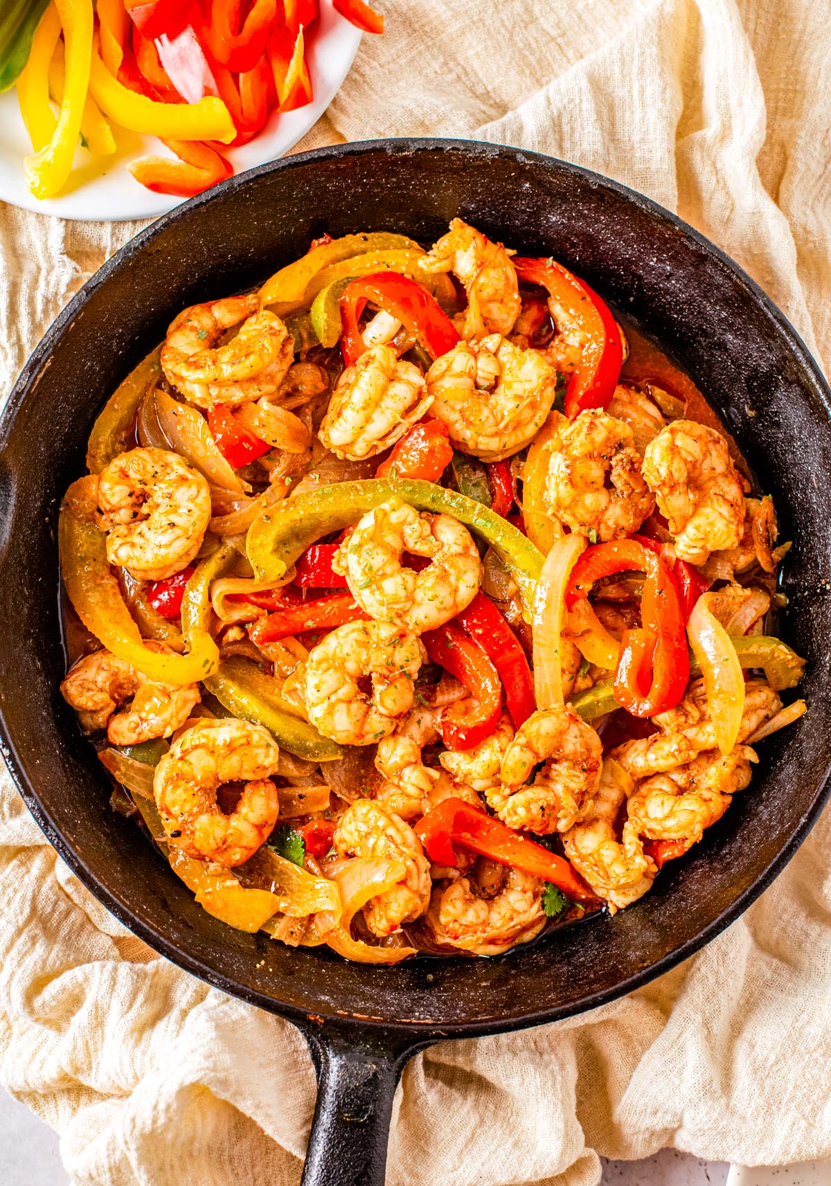 A close up picture of the finished Shrimp Fajita marinade with the finished fajitas.