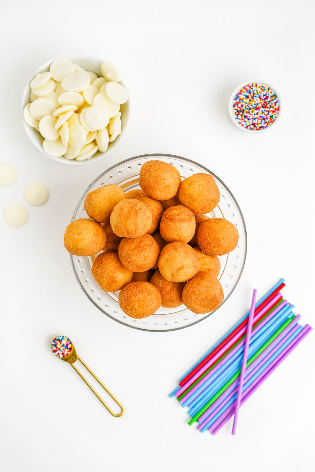 An overhead picture of all of the ingredients needed to make this recipe.