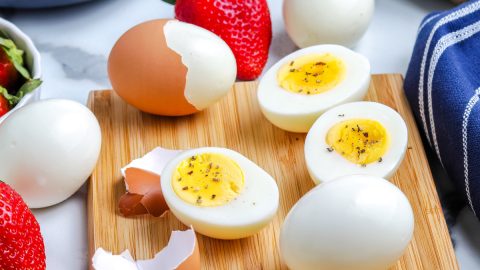 https://easybudgetrecipes.com/wp-content/uploads/2022/09/Egg-Cooker-Hard-Boiled-Eggs-Recipe-480x270.jpg