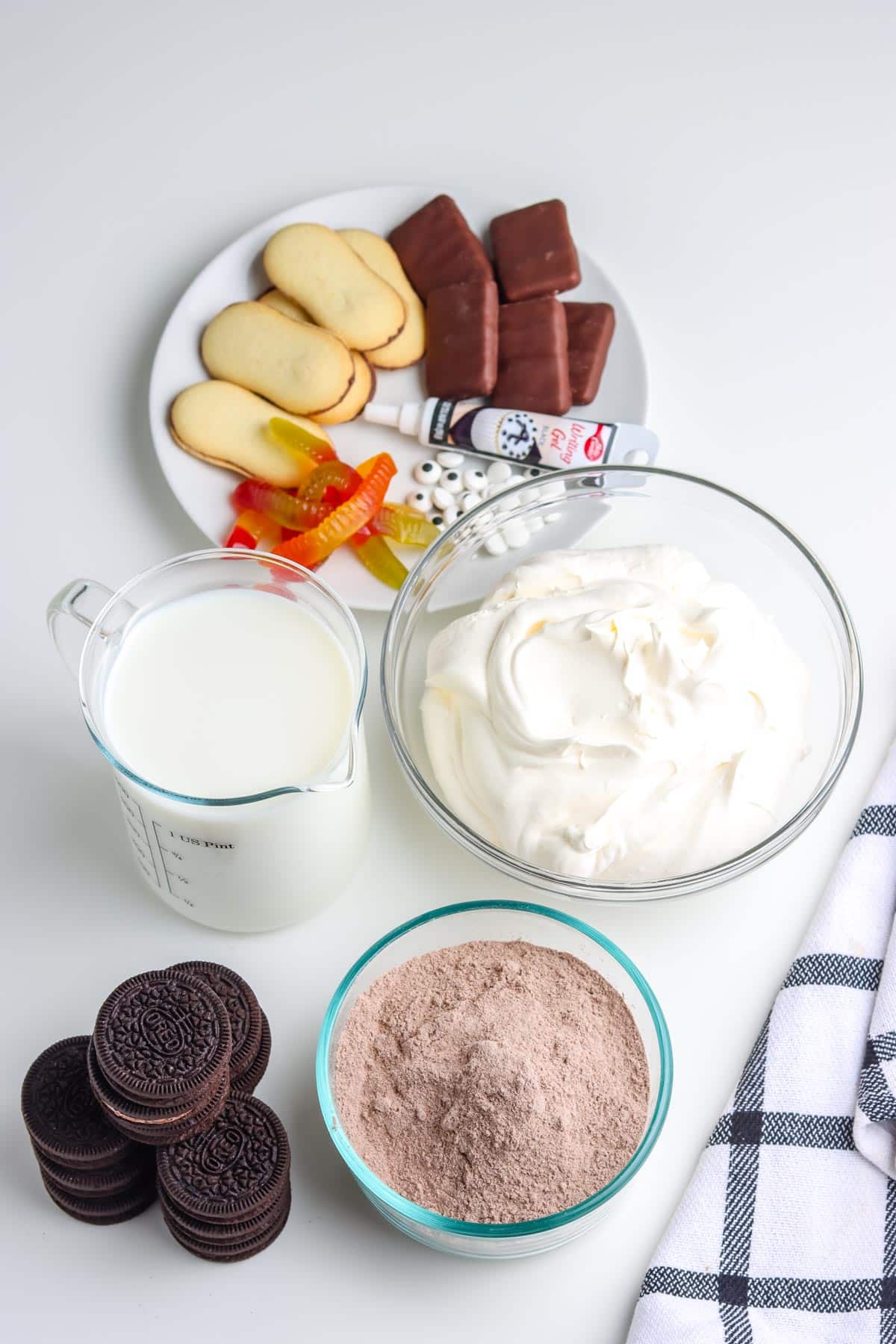 An overhead picture of all of the ingredients needed to make this recipe.